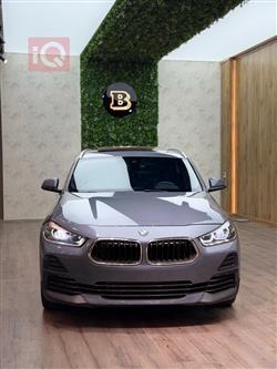 بی ئێم دەبڵیو X2